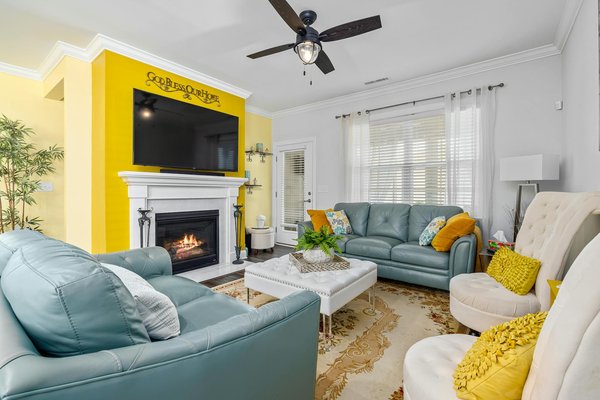 10 idées de meubles derrière canapé pour un salon chic et pratique